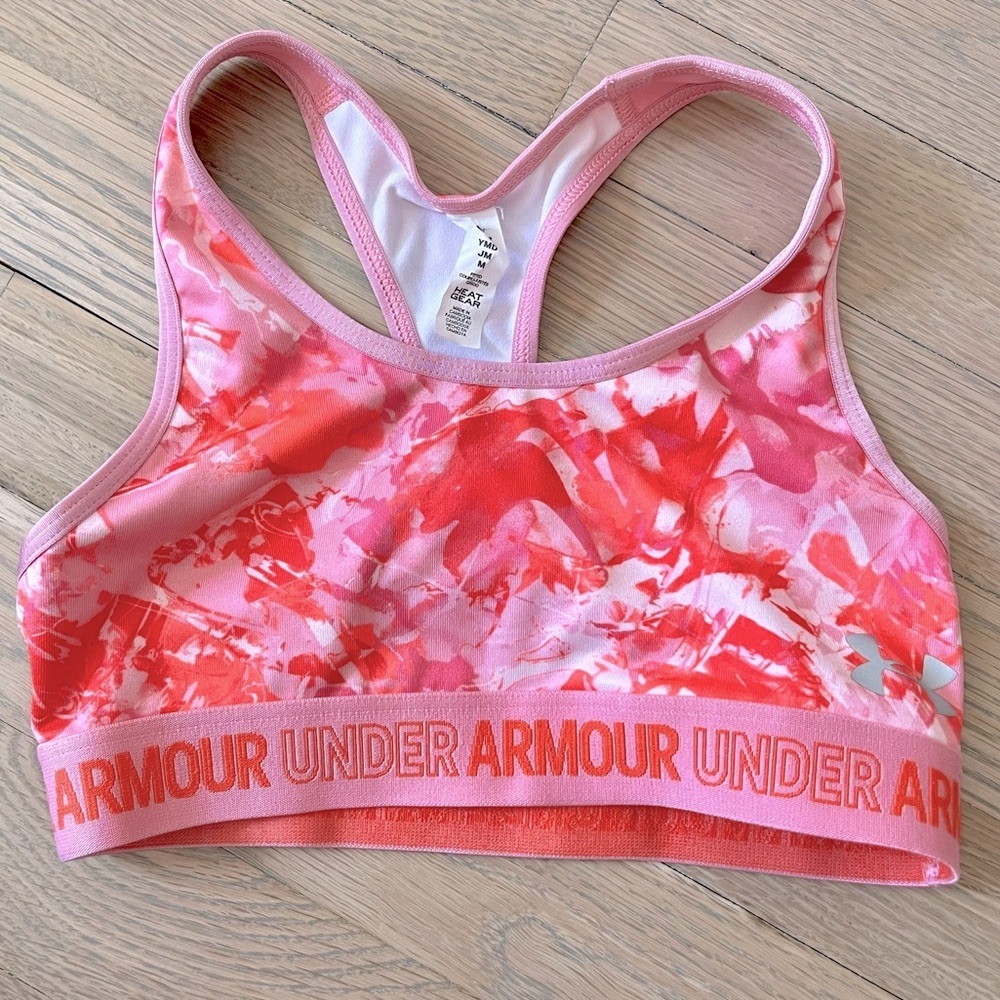UNDER ARMOUR Girls Active Bra. Color: lipstick. Size: M (10/12).